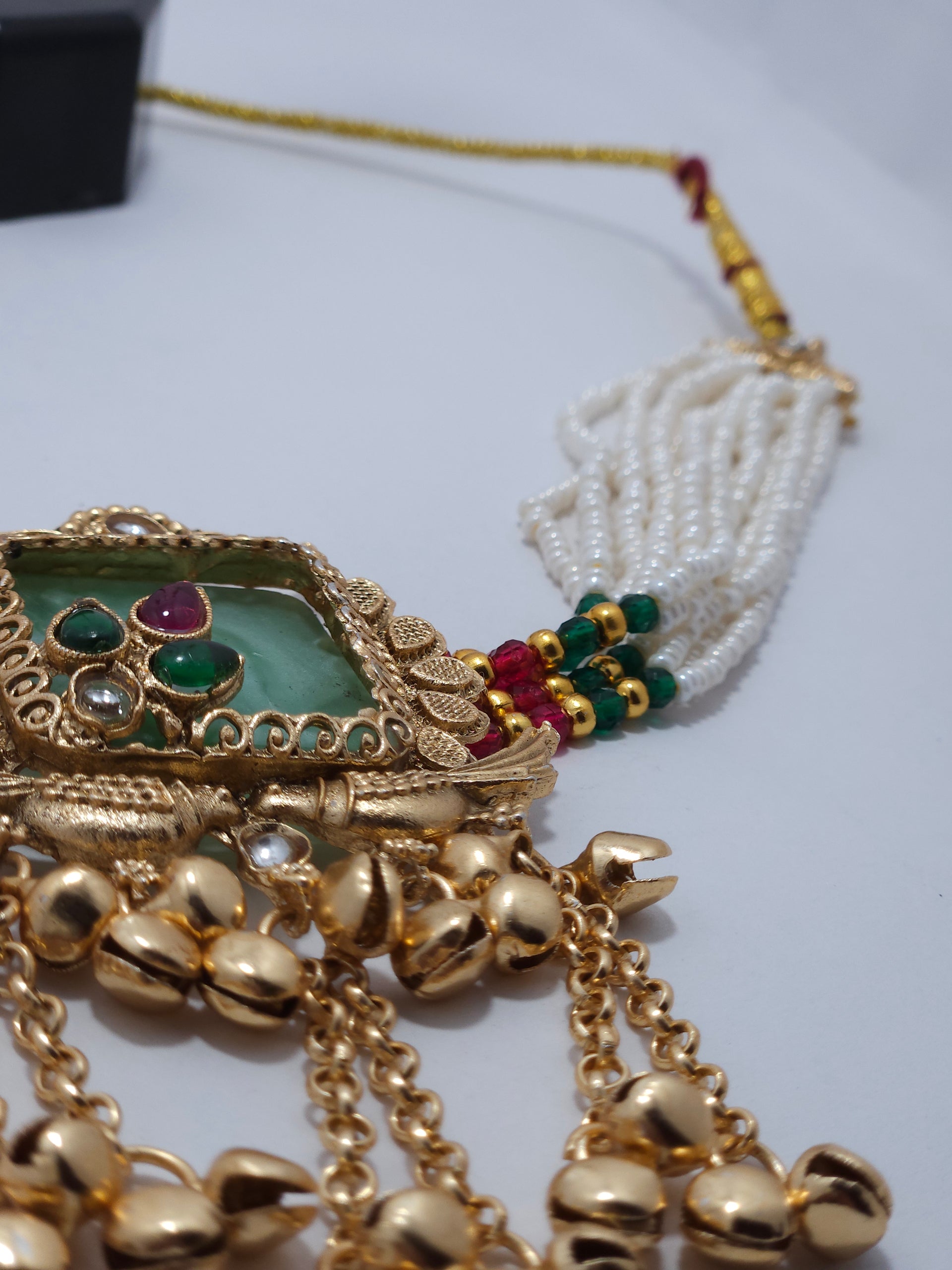 Royal Pearl Choker Necklace Set with Statement Earrings