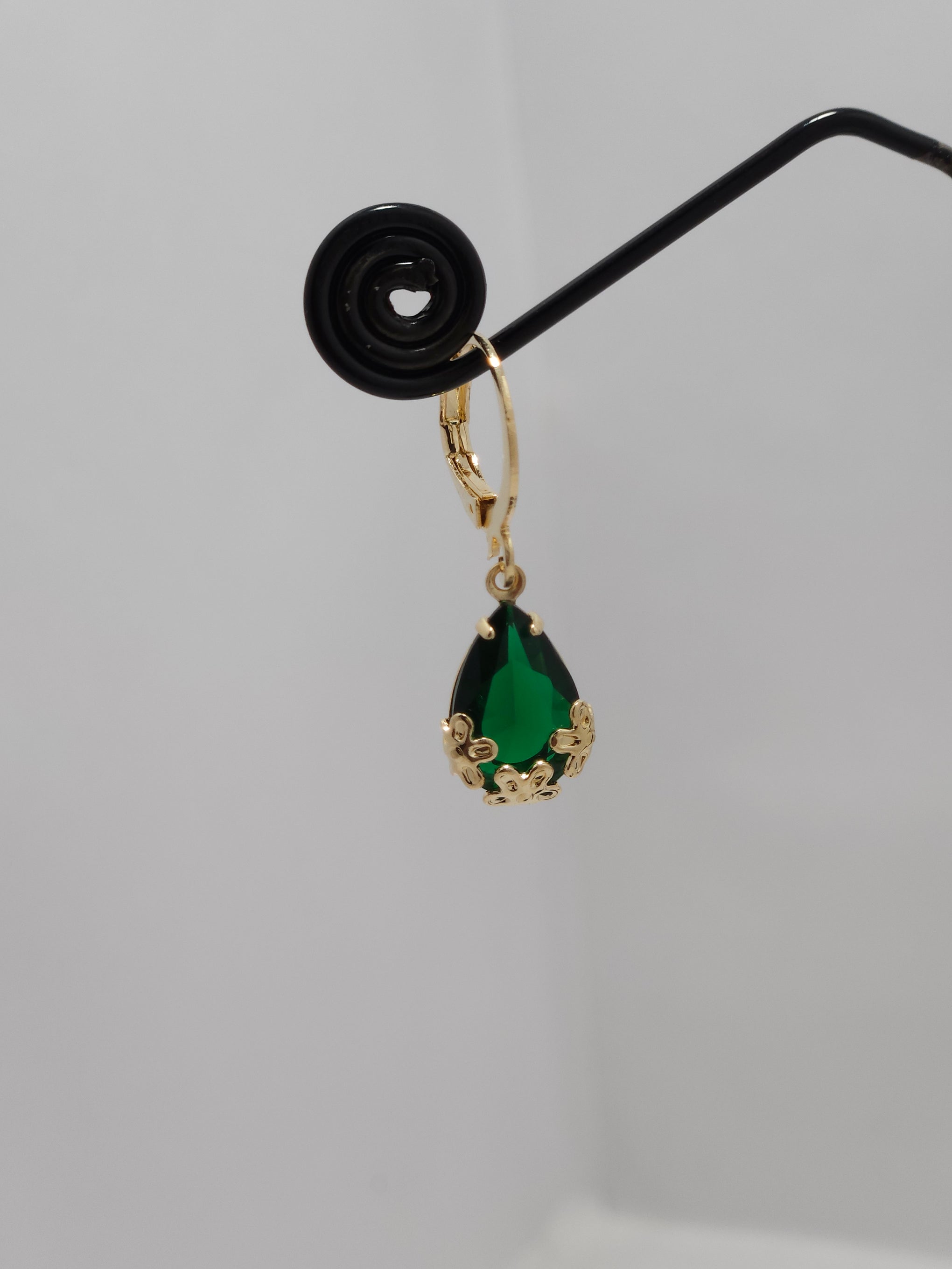 Multicolor Teardrop Pendant Necklace Set