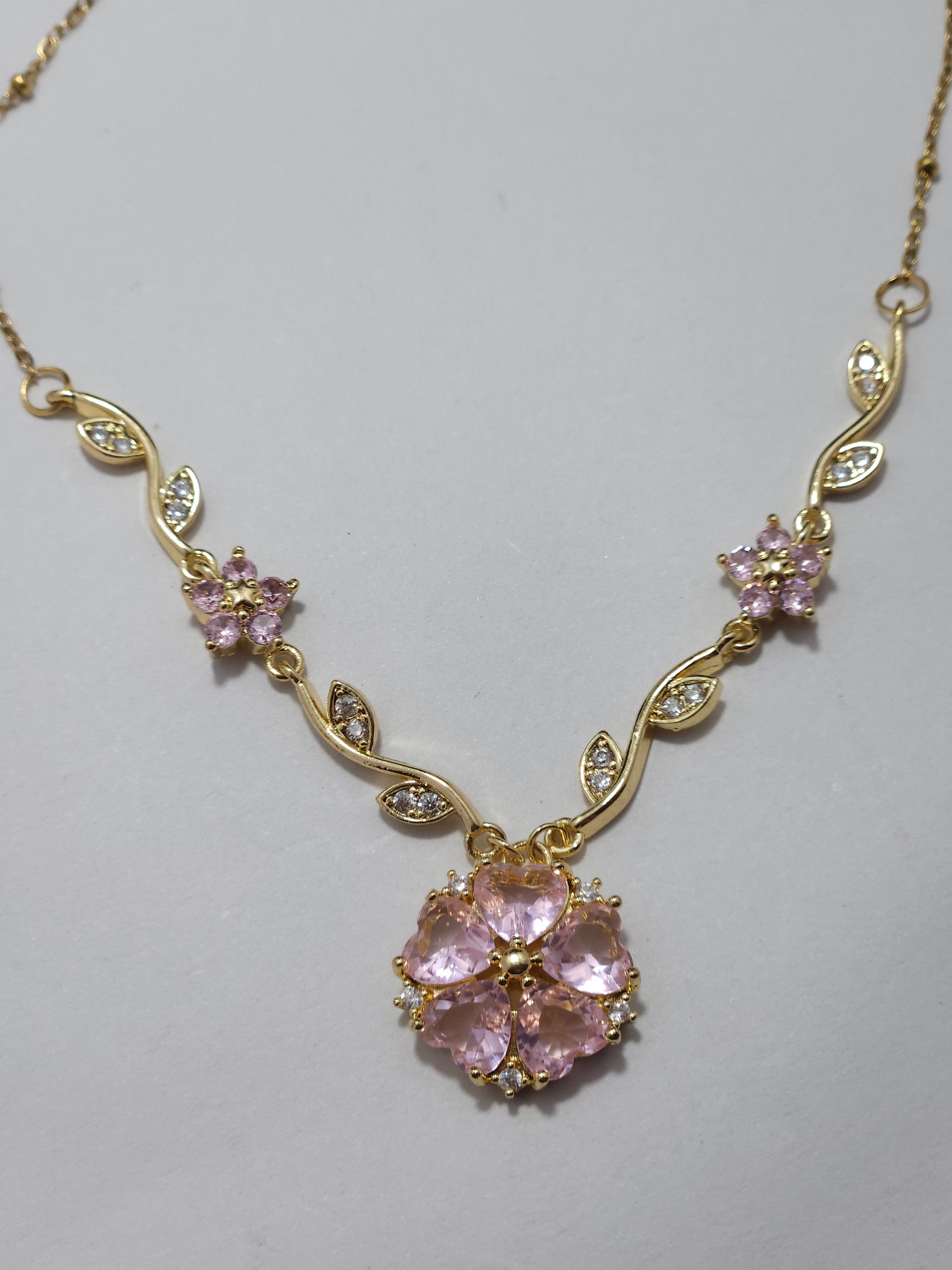 Floral Crystal Pendant Necklace – Gold-Tone Elegant Chain