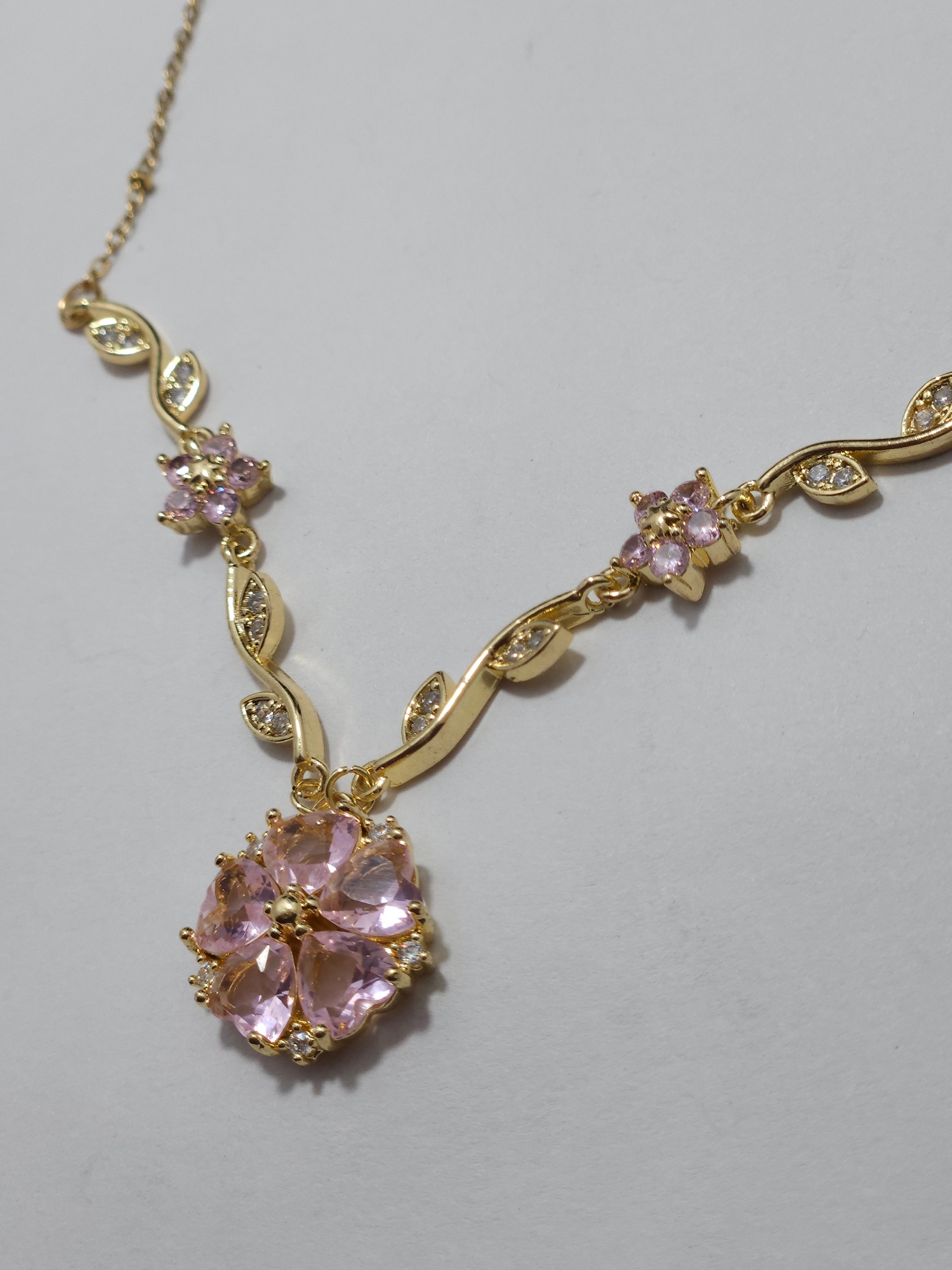 Floral Crystal Pendant Necklace – Gold-Tone Elegant Chain