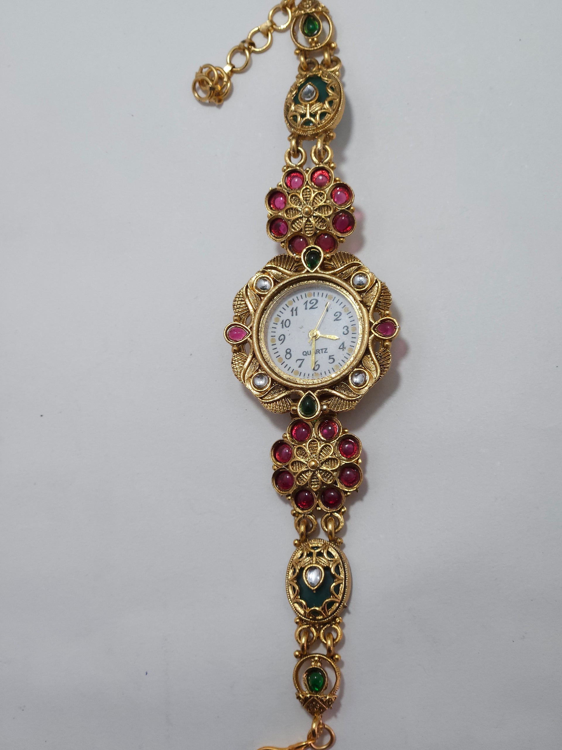 Vintage Floral Bracelet Watch – Gold-Tone Gemstone Designer Watch