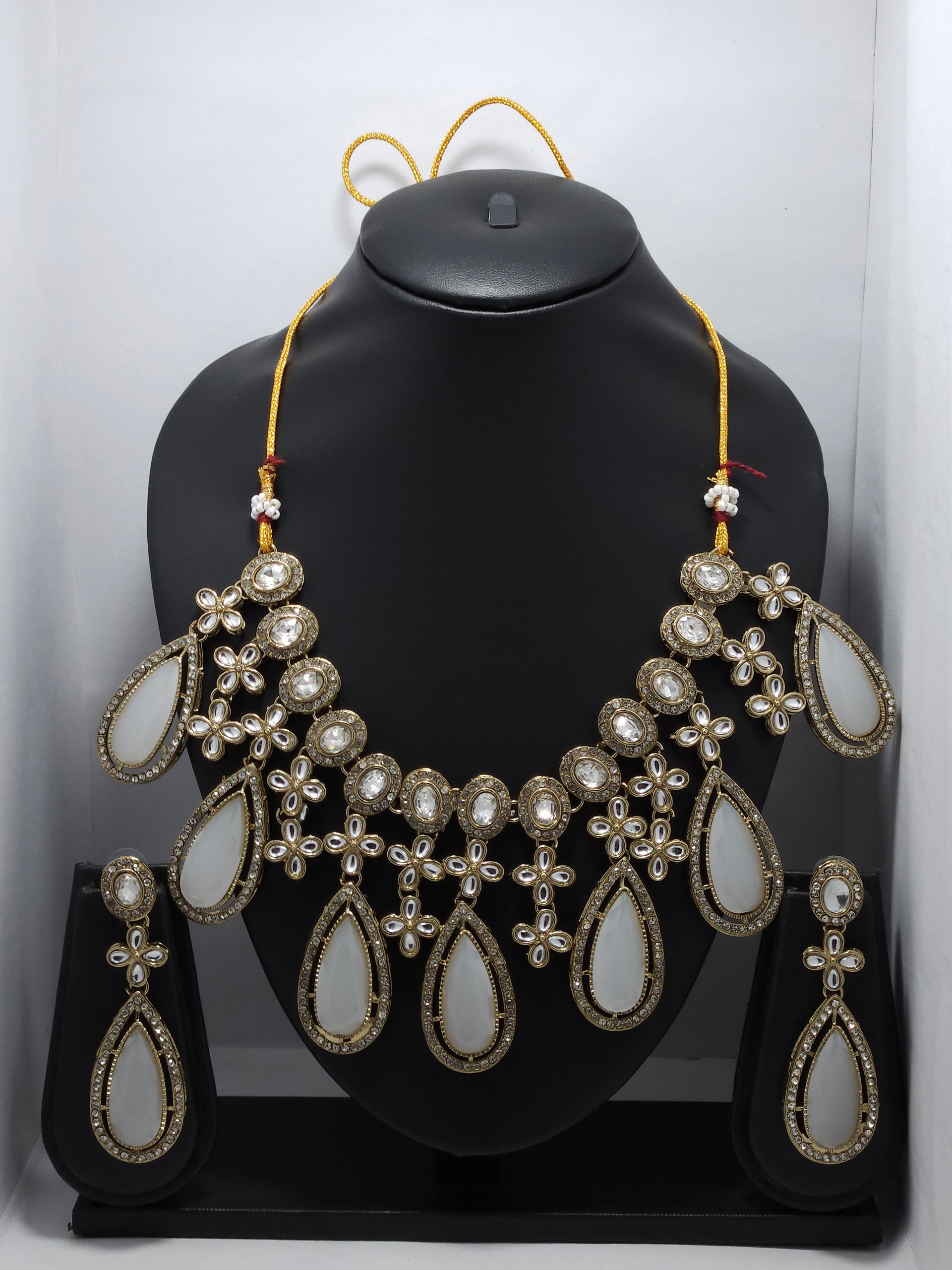 Pearl Teardrop Necklace Set – Elegant Floral Crystal Statement Jewelry Set