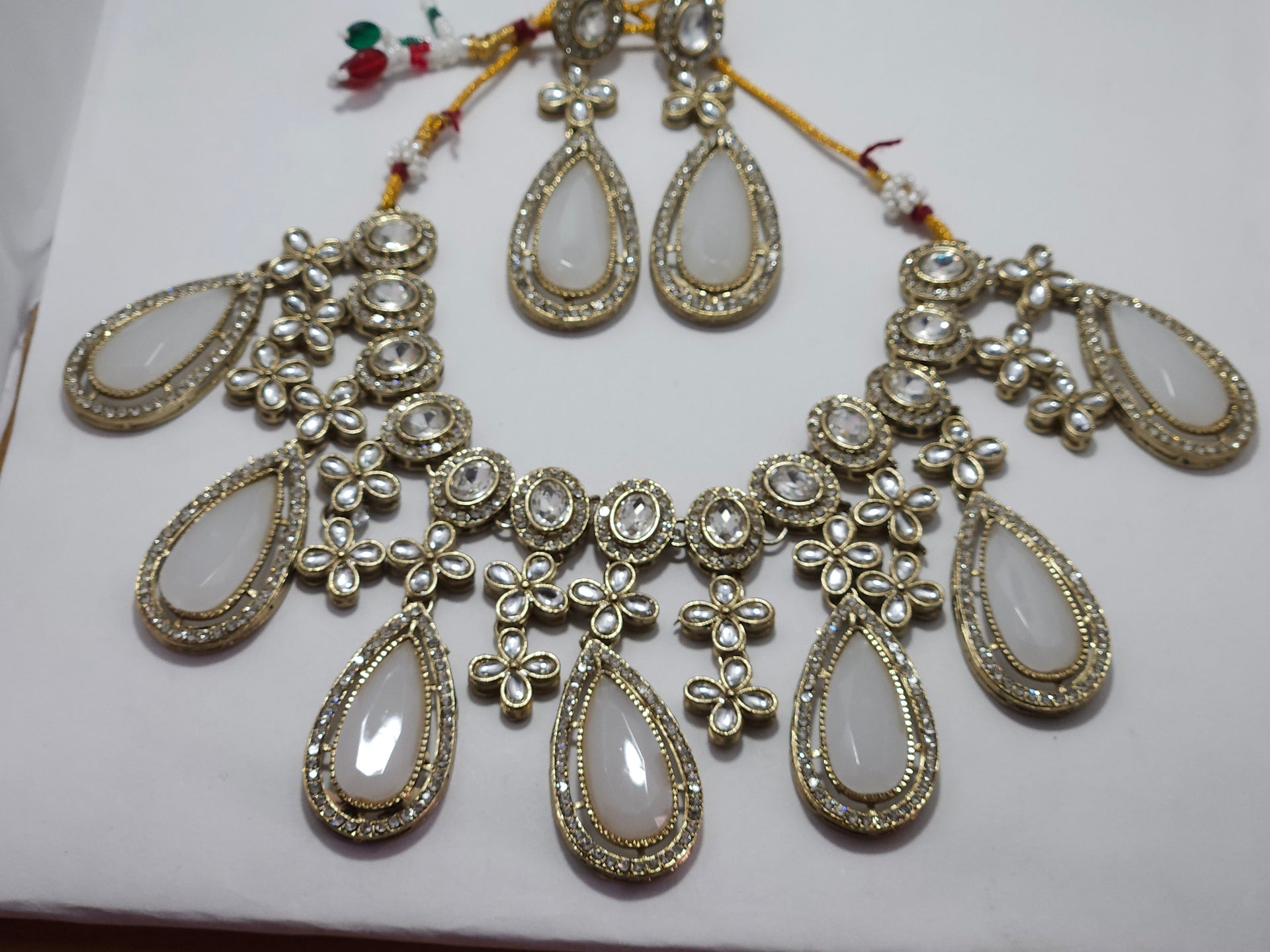 Pearl Teardrop Necklace Set – Elegant Floral Crystal Statement Jewelry Set