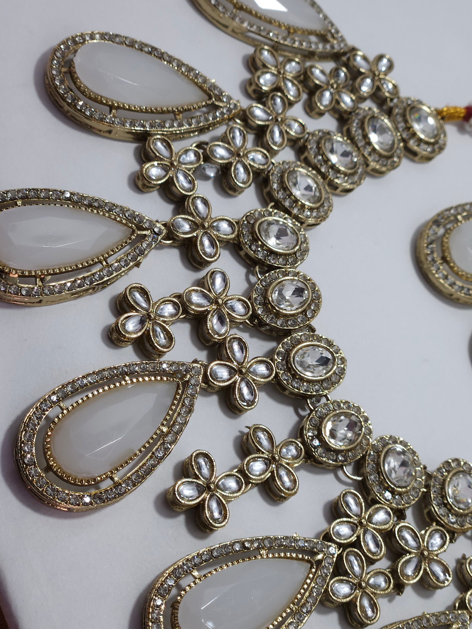 Pearl Teardrop Necklace Set – Elegant Floral Crystal Statement Jewelry Set