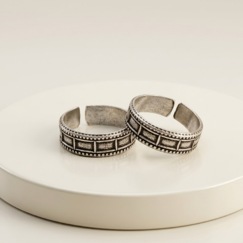 Oxidised Patterned Adjustable Toe Rings (Pair)