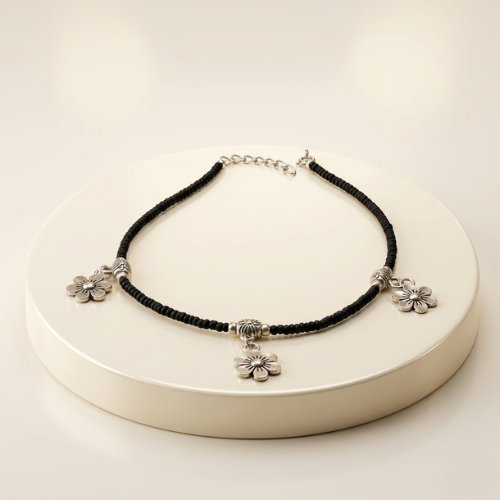 Black Beaded Floral Charm Anklet (Payal) – Oxidised Silver Finish